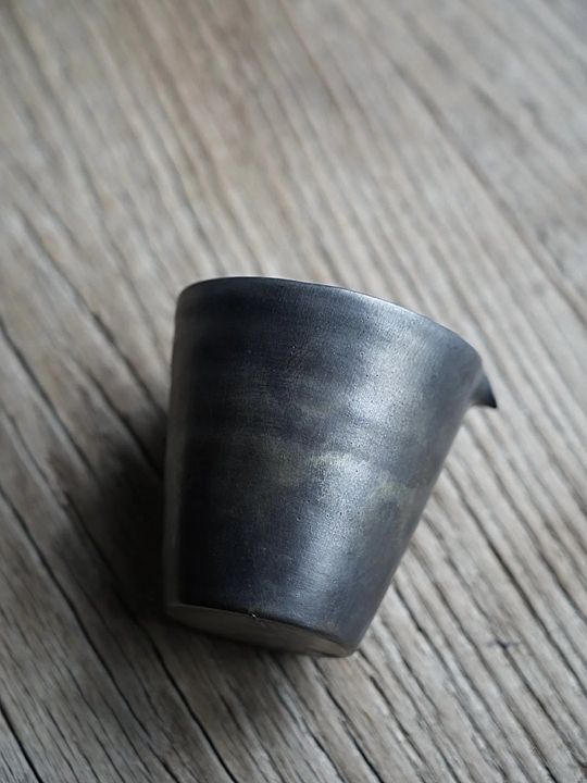 银釉公道杯